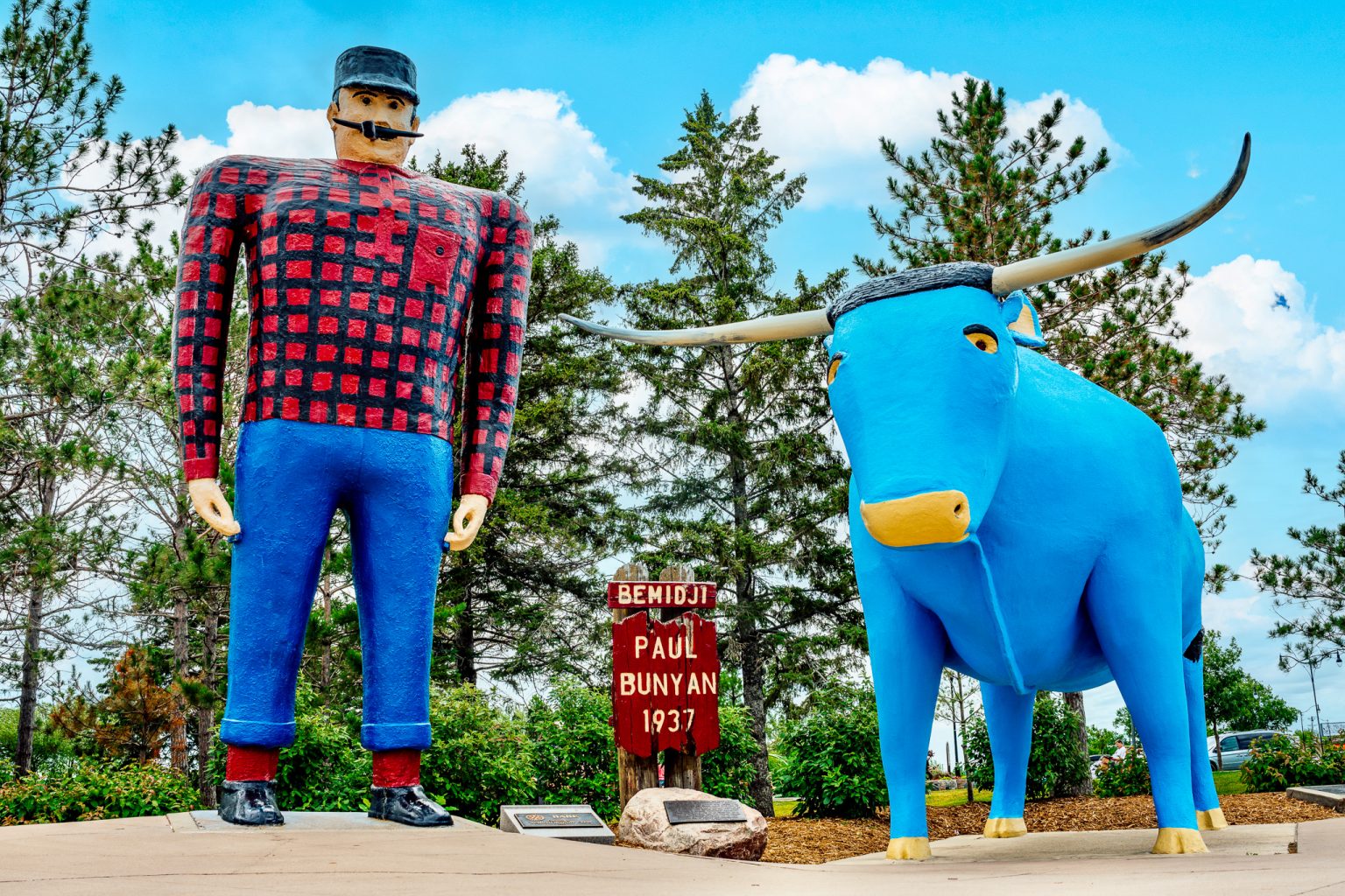 Paul Bunyan And Babe The Blue Ox Bemidji Area Chamber Of Commerce